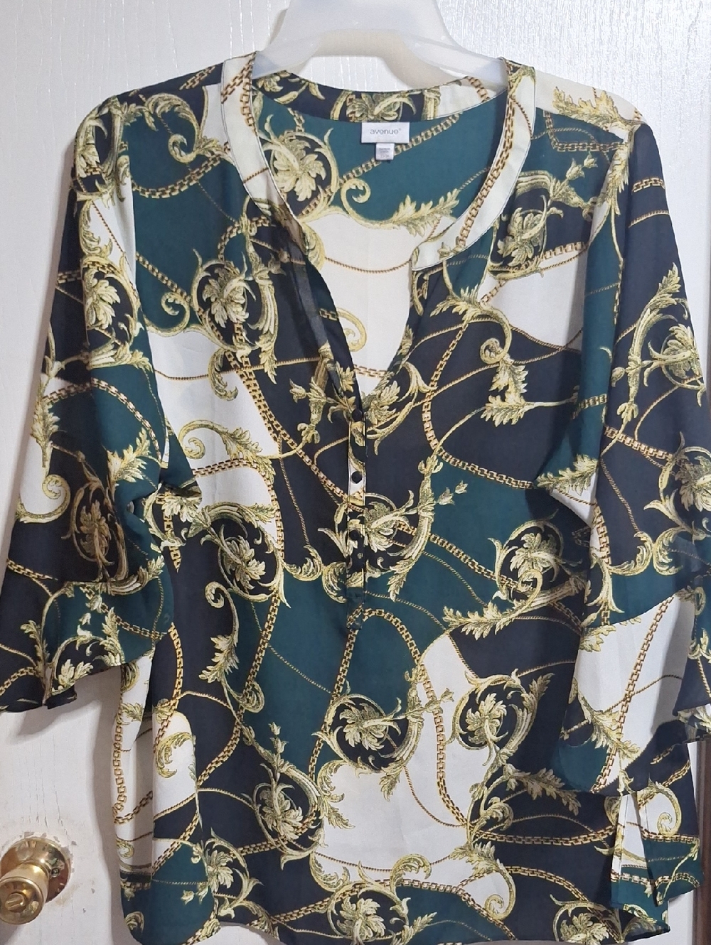 Avenue Green, Black & White Chain-Print V-Neck Blouse Beautiful Bell Sleeves.